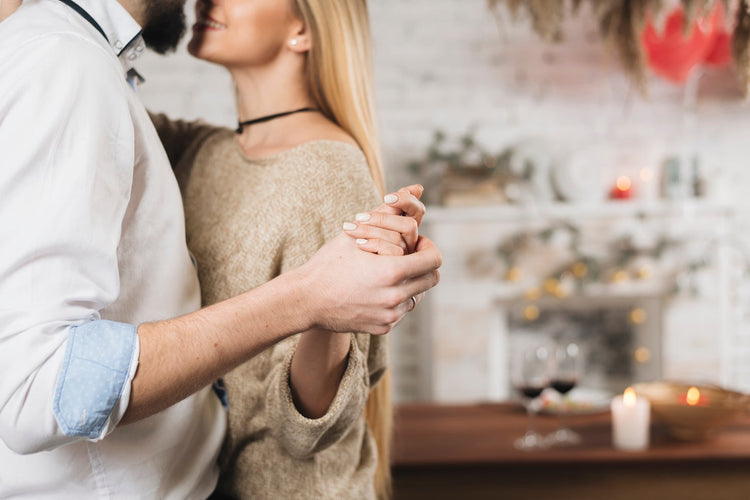 Schmuck mit Gravur – Persönlicher Schmuck mit Gravur für Paare